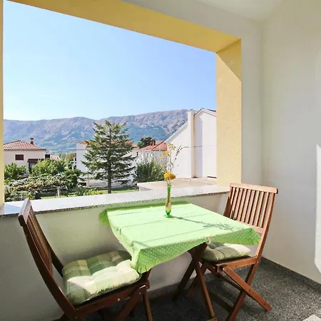 In Mit Eigenem Balkon Appartamento *